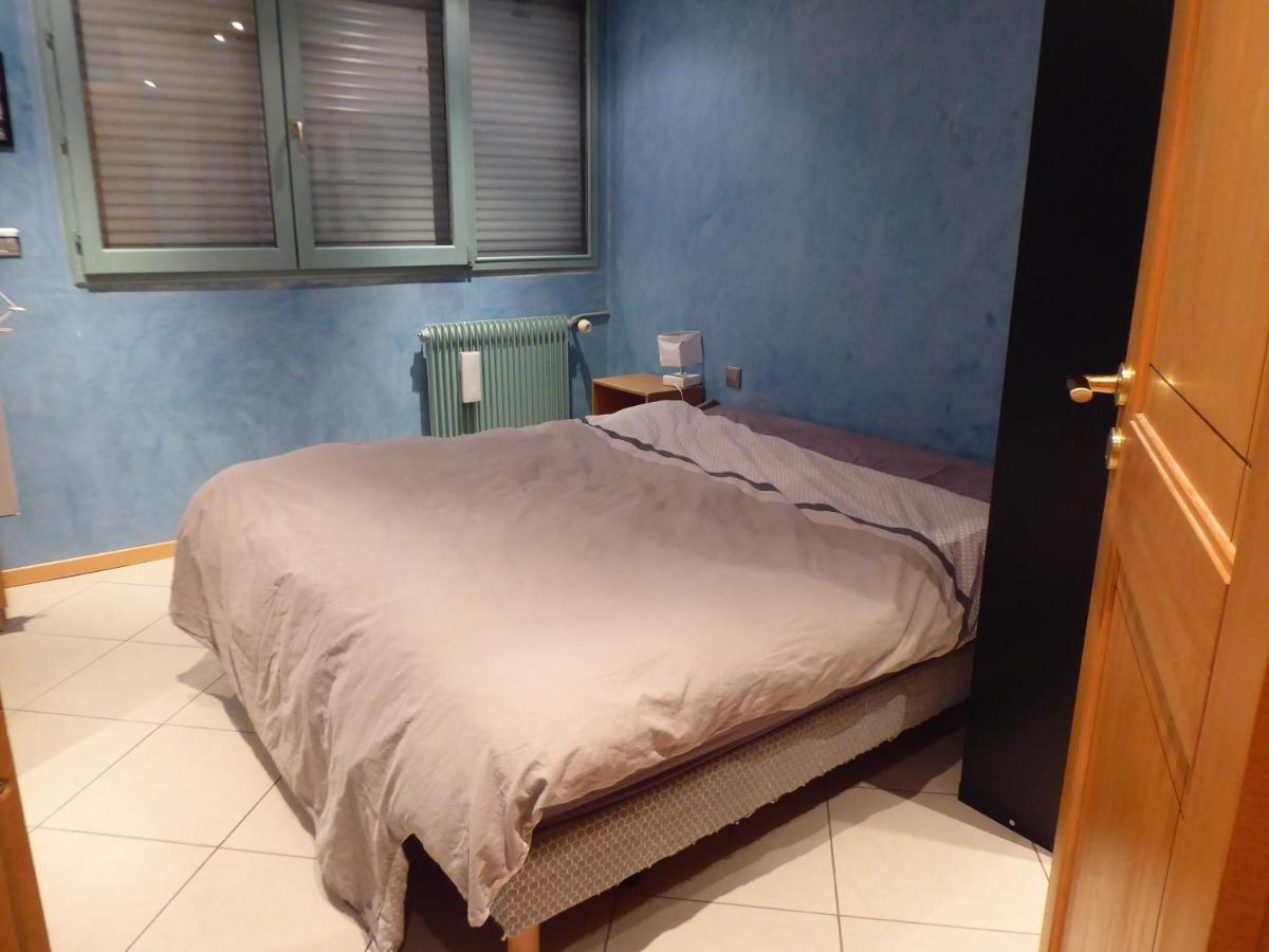 Chambre Dans Un Appartement Annecy Gare-Centre Bagian luar foto